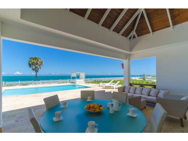 Amazing Ocean Front  Villa With Financing At 5%