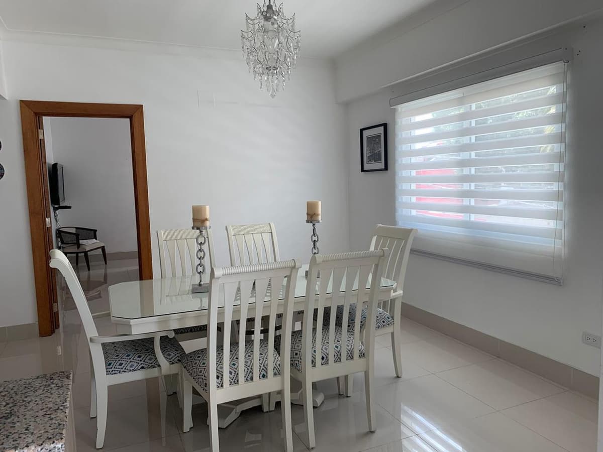 Alquilo Amplio Y Coqueto Apto Amueblado