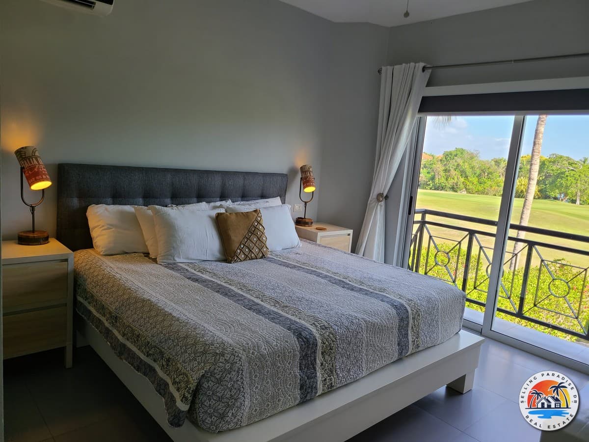 Caribbean Lake 2 Bedroom Condo With Loft - Image 3