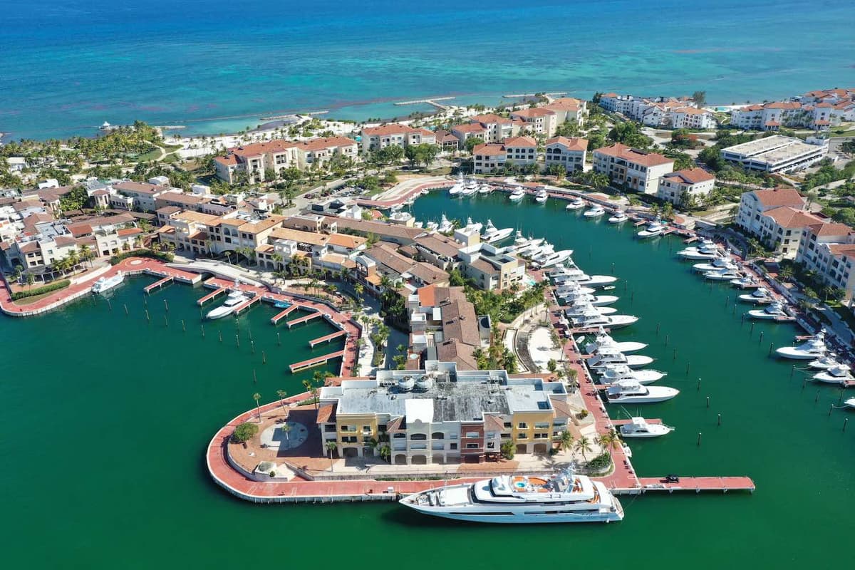 Beachfront Apartment In Cap Cana - Image 5