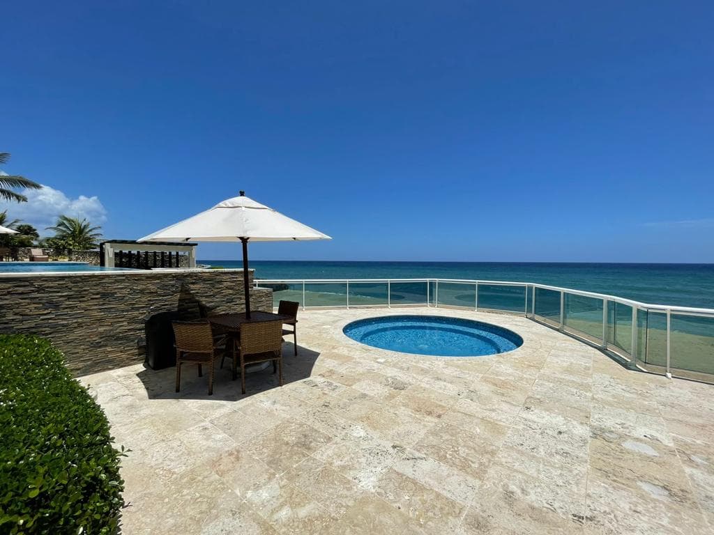 Sale Of Penthouse In Exclusive Residential Area - Image 2