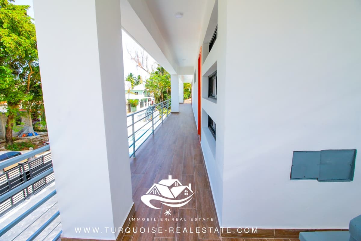 Brand New 2 Bedroom Condo - Image 4