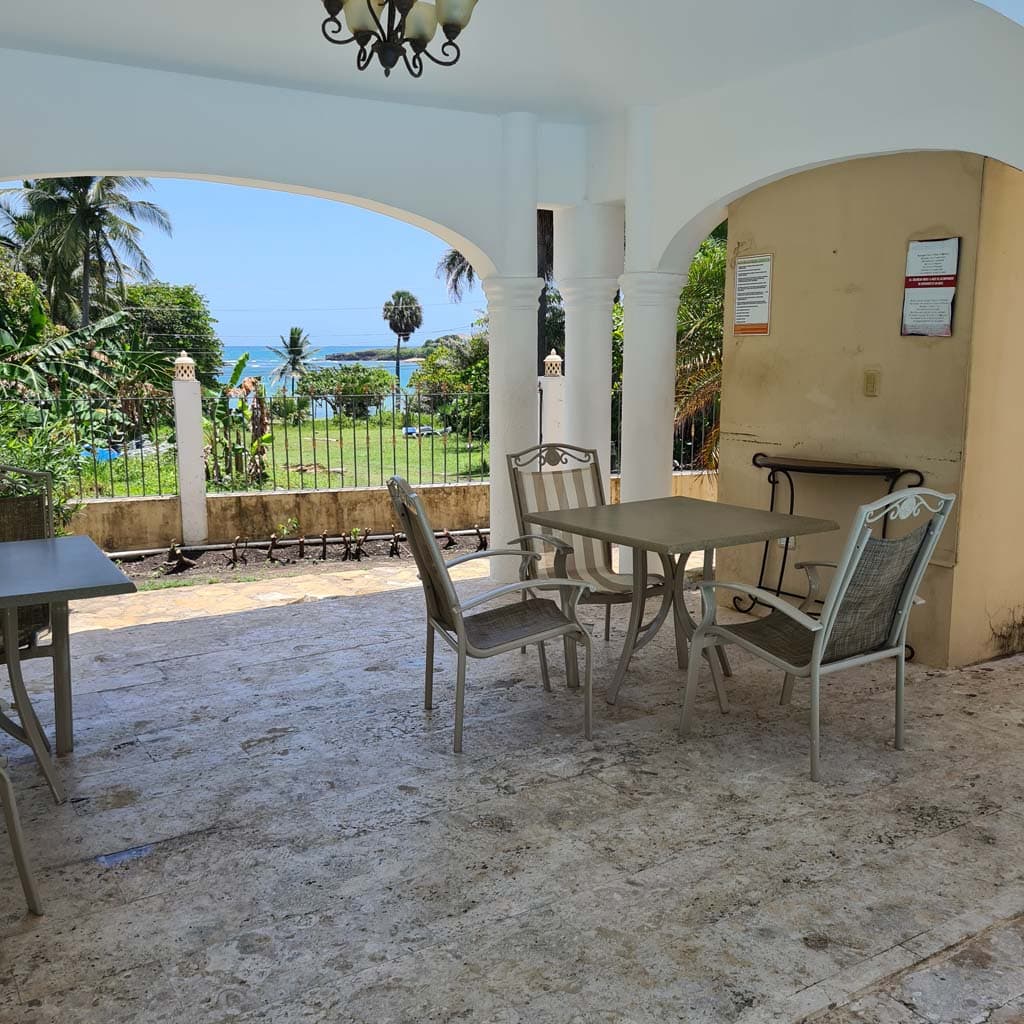 This Beautiful Furnished Condominium With 2 Bedrooms 2 Bathrooms - Image 2
