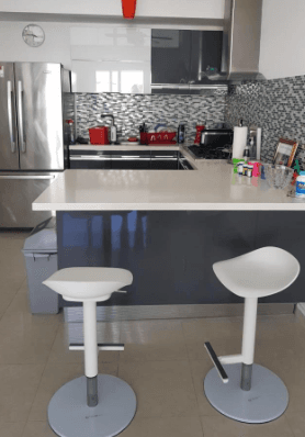 Beautiful 2 Bedroom Penthouse 4 Minute Walk To White Sand Beach - Image 4