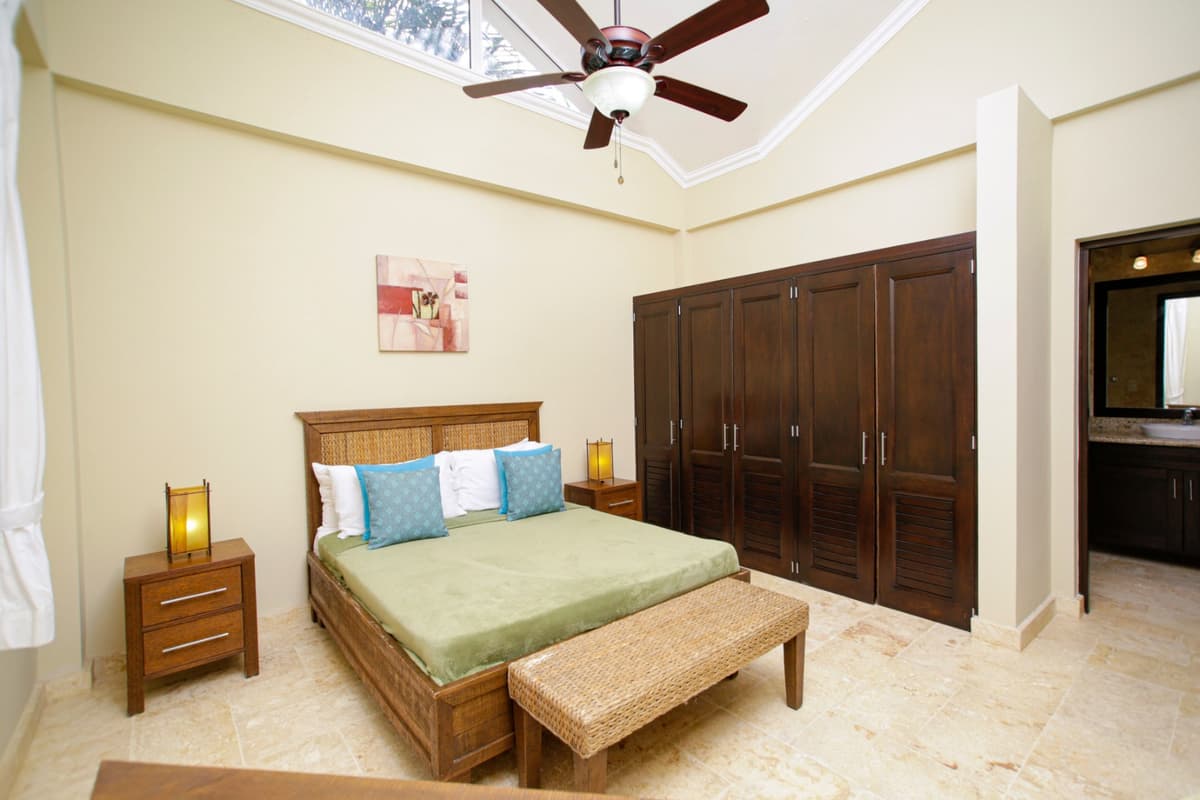 Premium 3 Bedrooms Condo In Ocean Front Community - Image 2