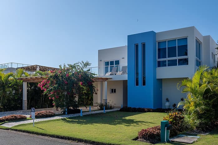 Tropical Home Close To Everything - Image 5