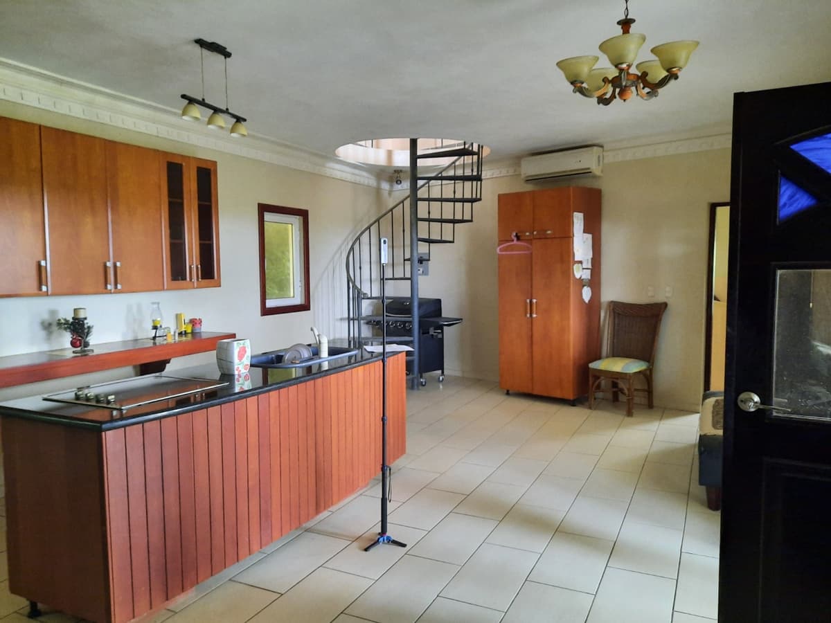 Large Villa With Separate Apartment Option 360 Pictures