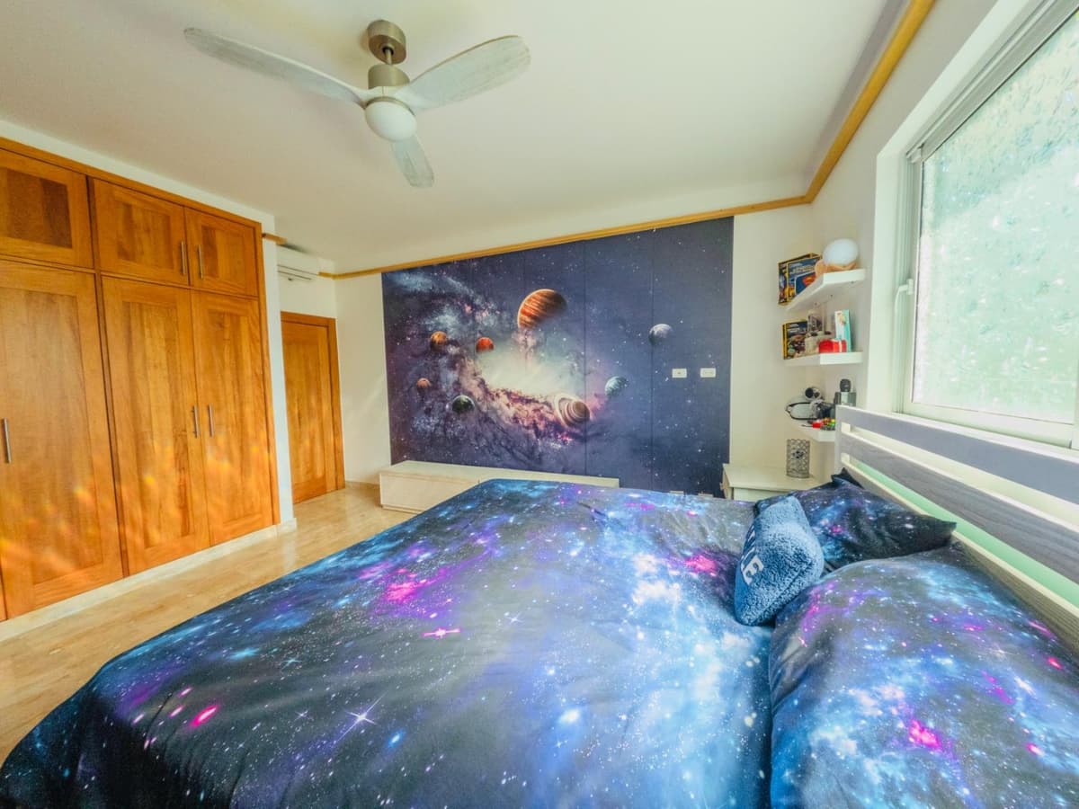 Stunning 3-bedroom Villa In Upscale Gated Community - Financing! - Image 2