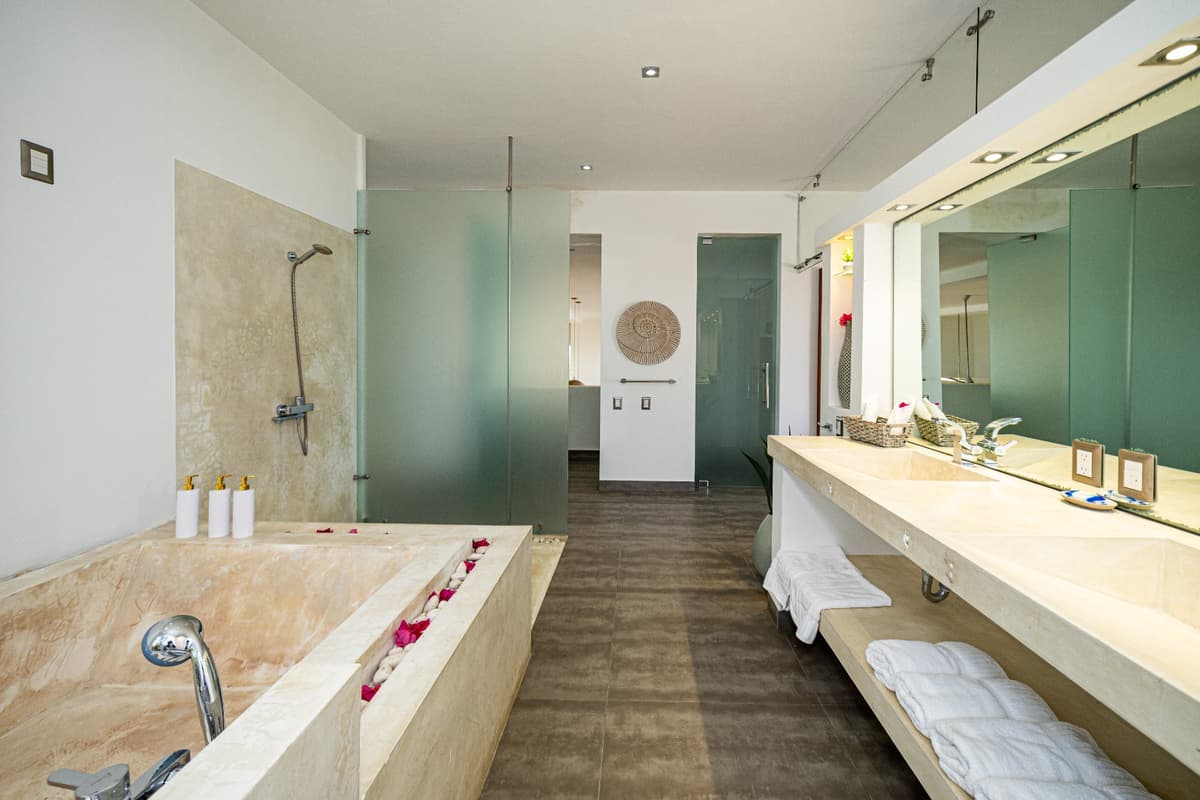 Definitely The Summer Villa You Need With The Best View