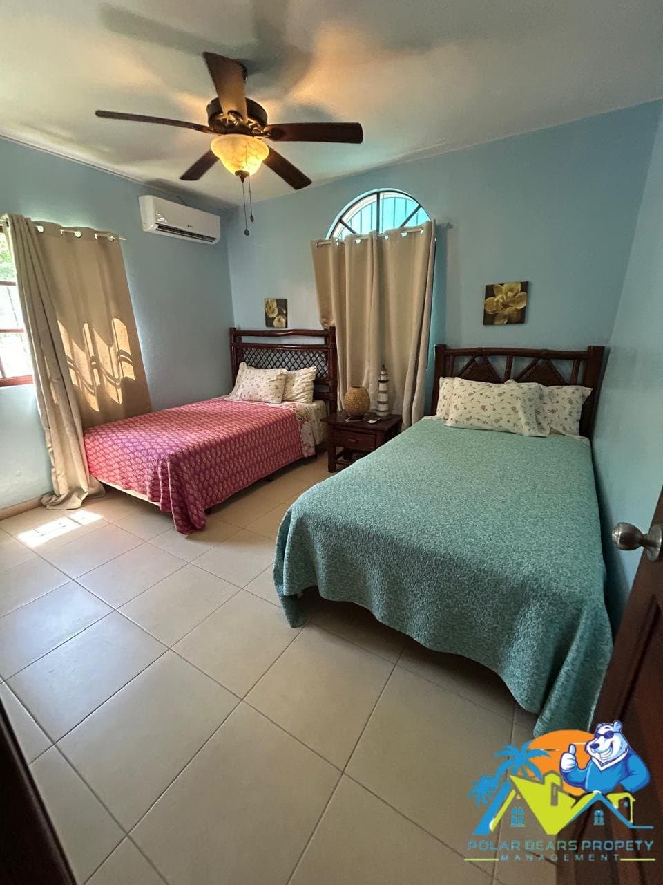 PRICE DOWN 14.000!! Owner highly motivated to sell & Polar Bears Properties - Image 5