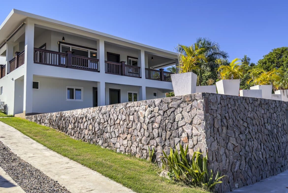 Modern 3BR Ocean View Villa La Mulata | buyDRproperty - Image 1