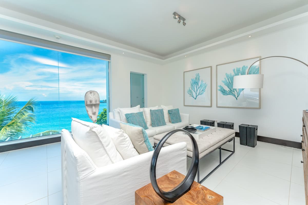 Luxury Penthouse For Sale - Image 3