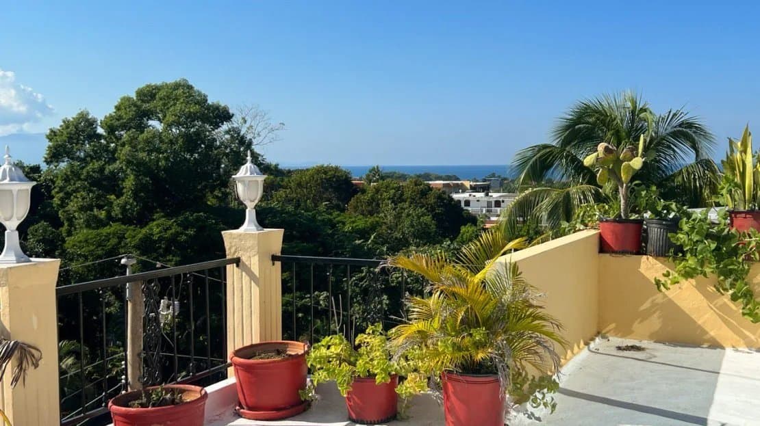 Stunning Penthouse With Oceanview