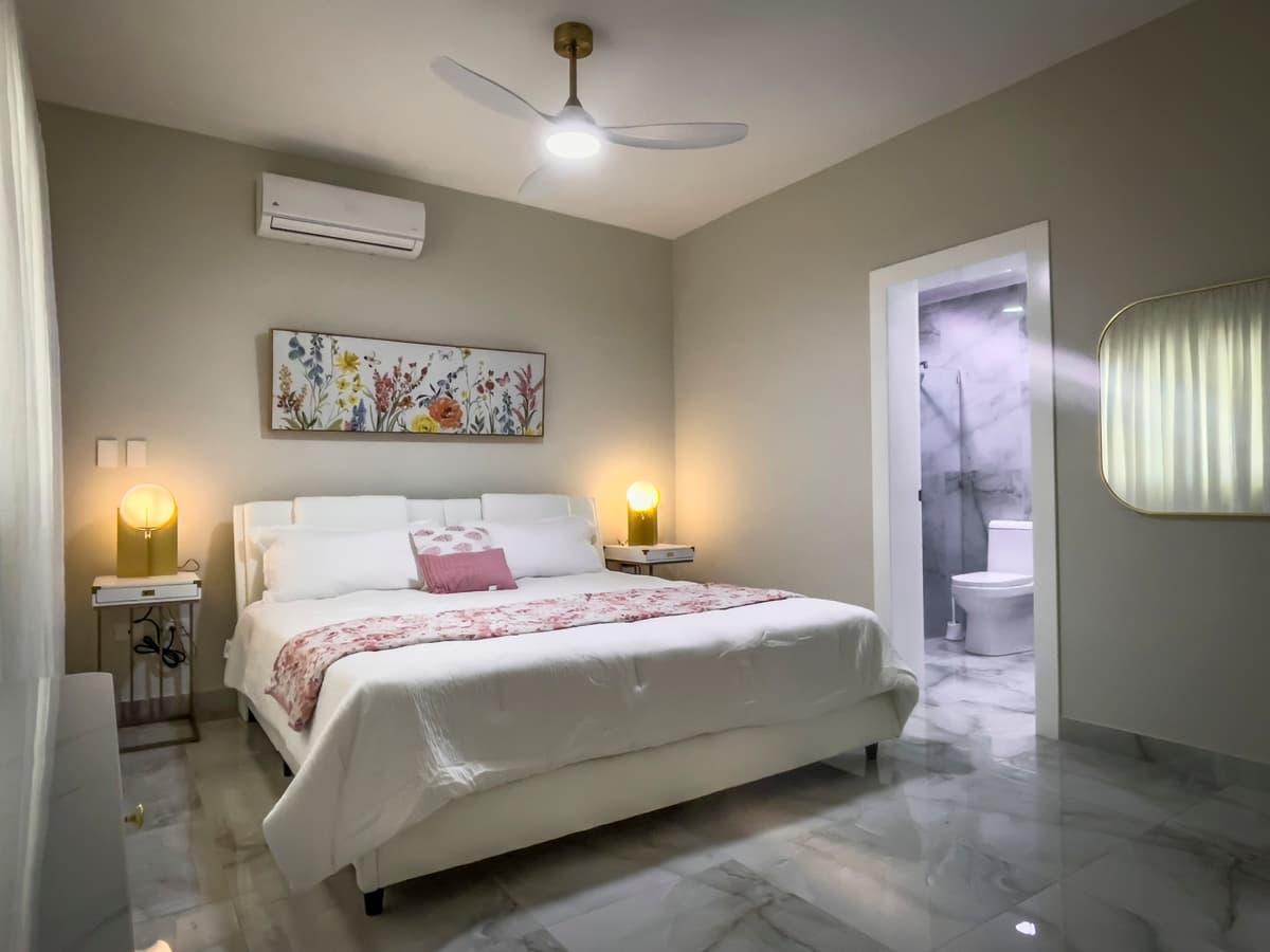 Beautiful New Condo Offering Modern Comfort - Image 5