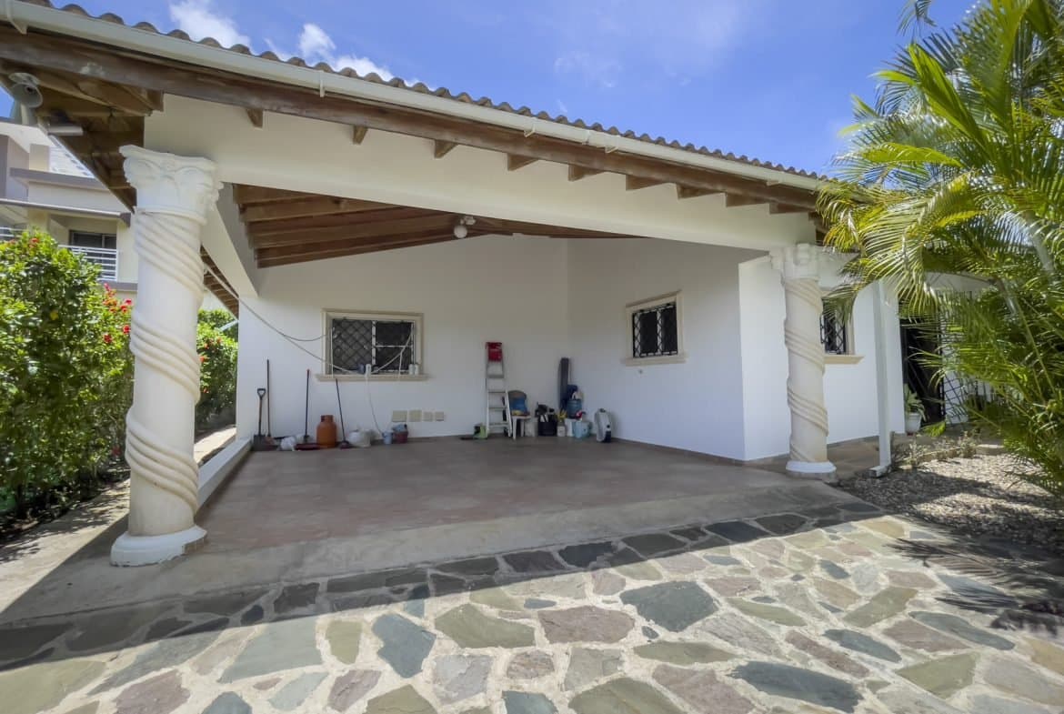 3 Bedroom Villa in Sosua, Walking Distance To The Beaches - Image 2
