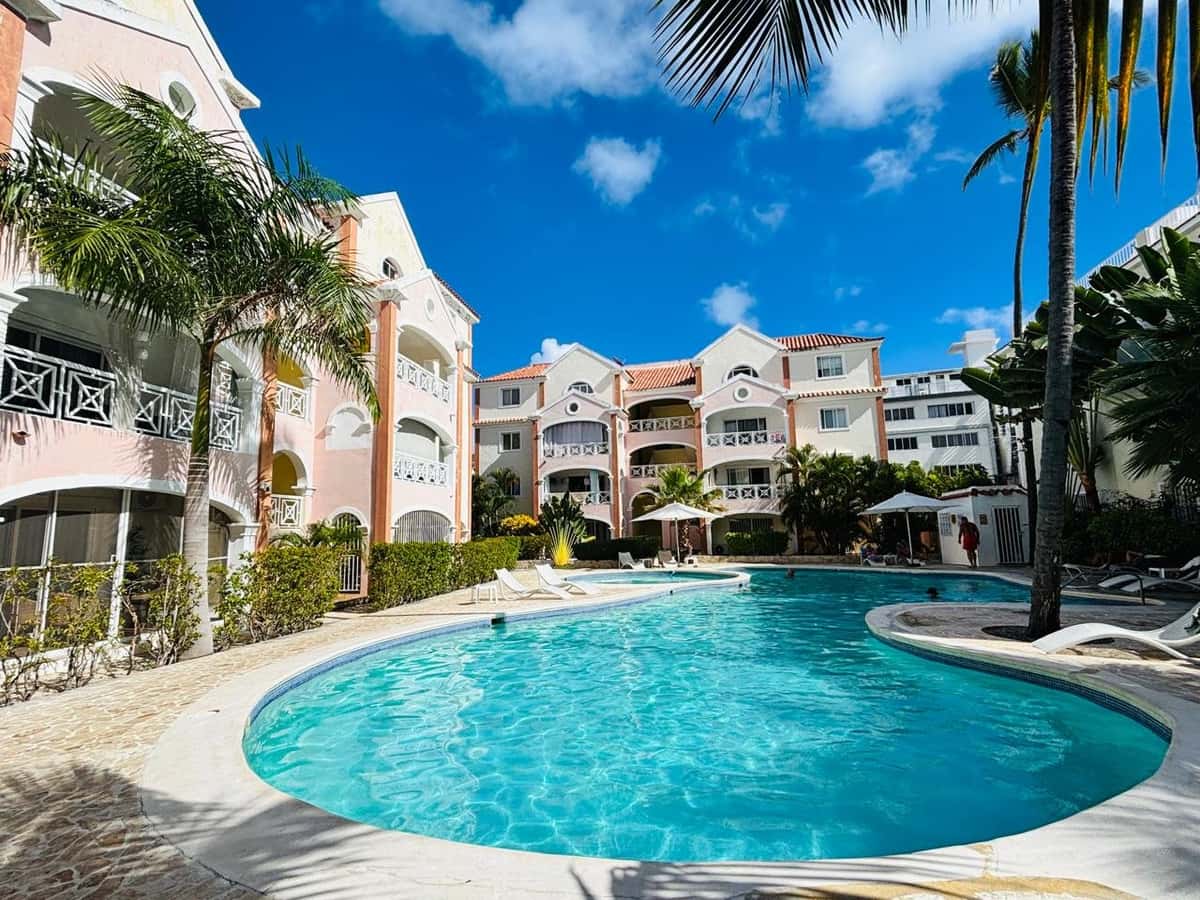 El Dorado 2 BR pool level condo with 3 private terraces, fully furnished and move-in ready, just steps from the beach - El Cortecito