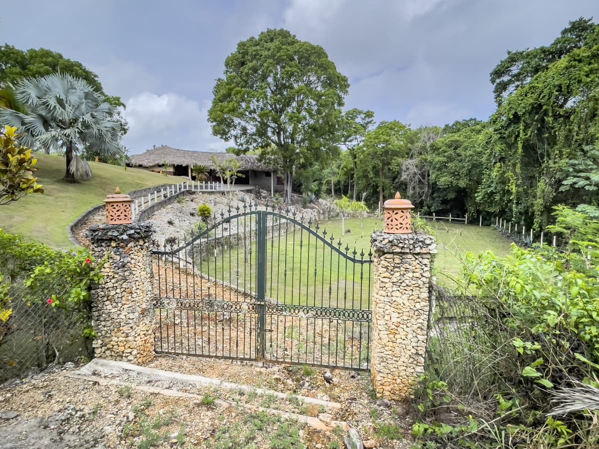 Unique Property for Sale in Sosua | Private Caves & Remodel Project - Image 3