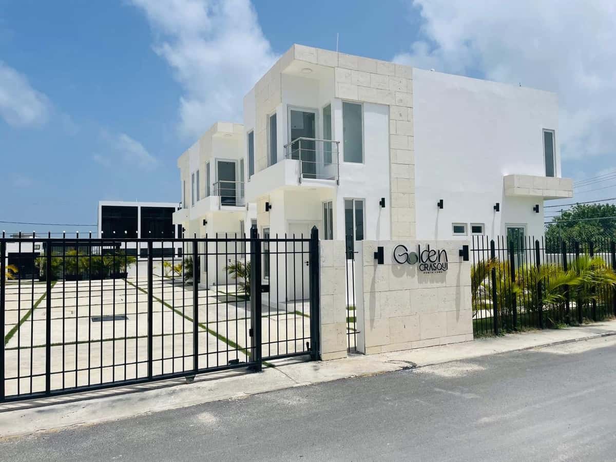 Modern Three Bedroom Duplex in Residencial Brisas