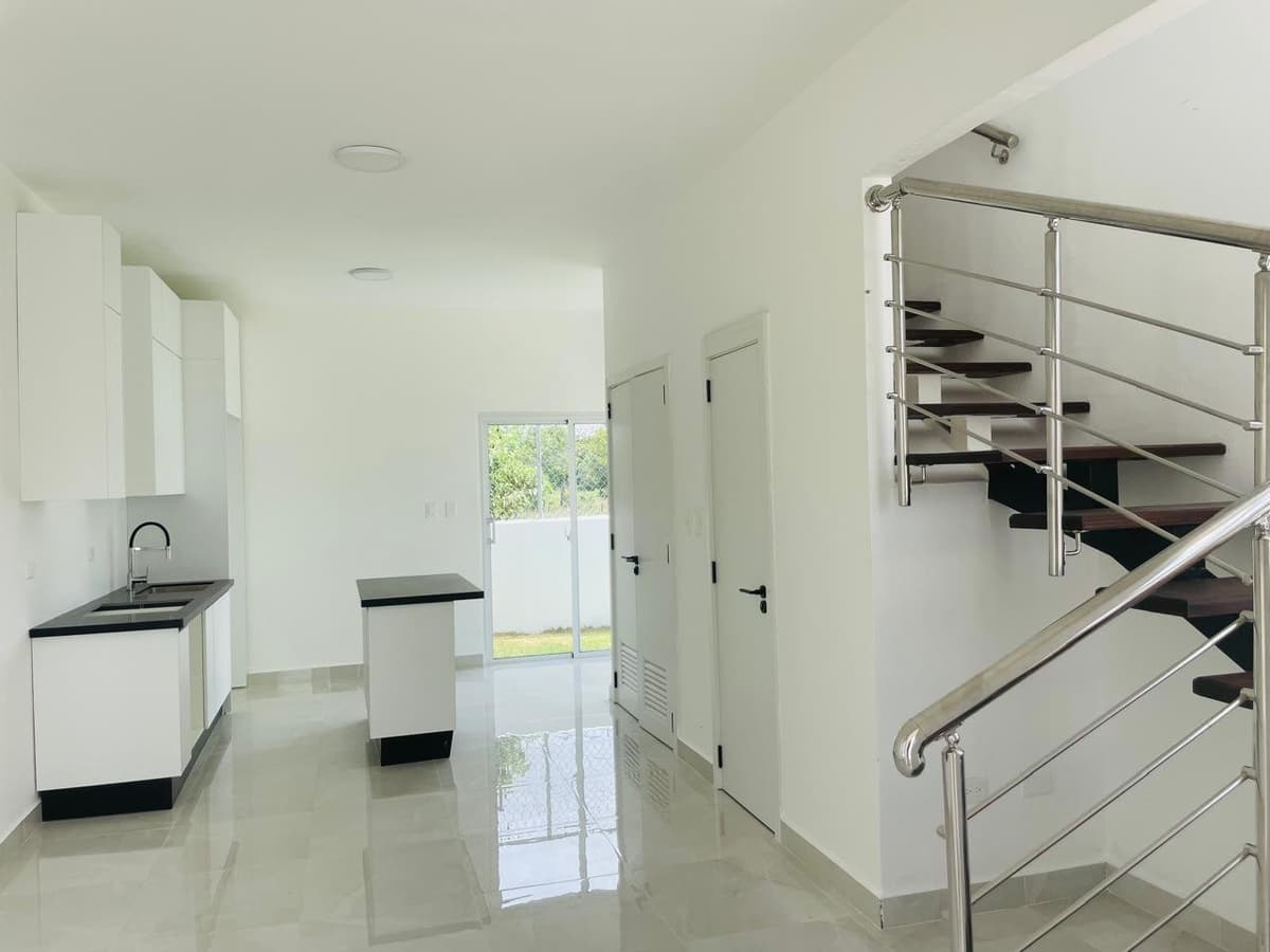 Modern Three Bedroom Duplex in Residencial Brisas - Image 5
