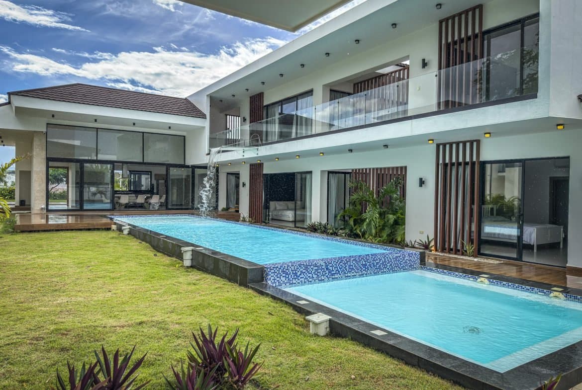 Ultra-Luxury 4BR Villa Sosua Ocean Village | buyDRproperty - Image 2