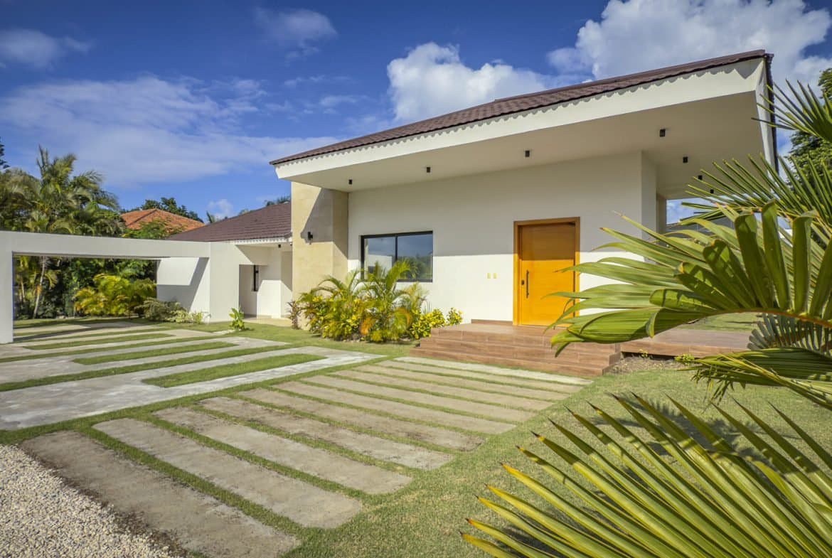 Ultra-Luxury 4BR Villa Sosua Ocean Village | buyDRproperty - Image 5