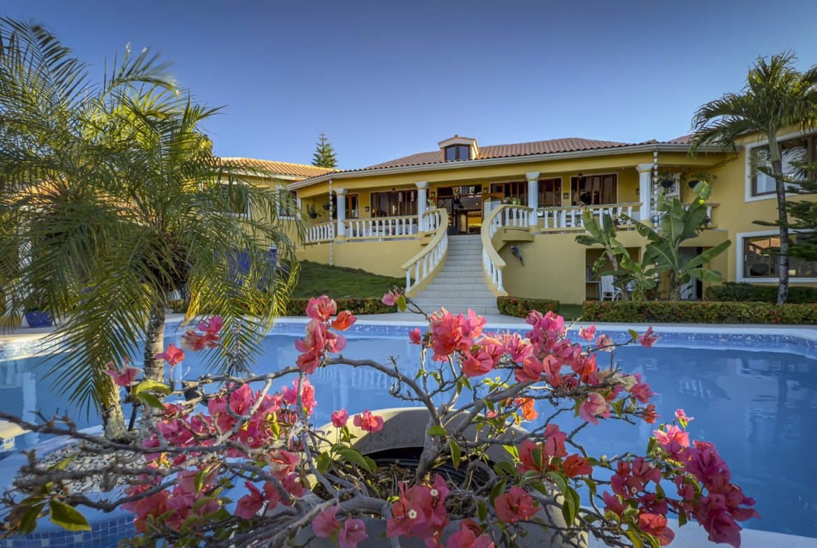 Luxury 4-Bedroom Ocean View Villa for Sale in Sosúa – Panorama Village. - Image 3