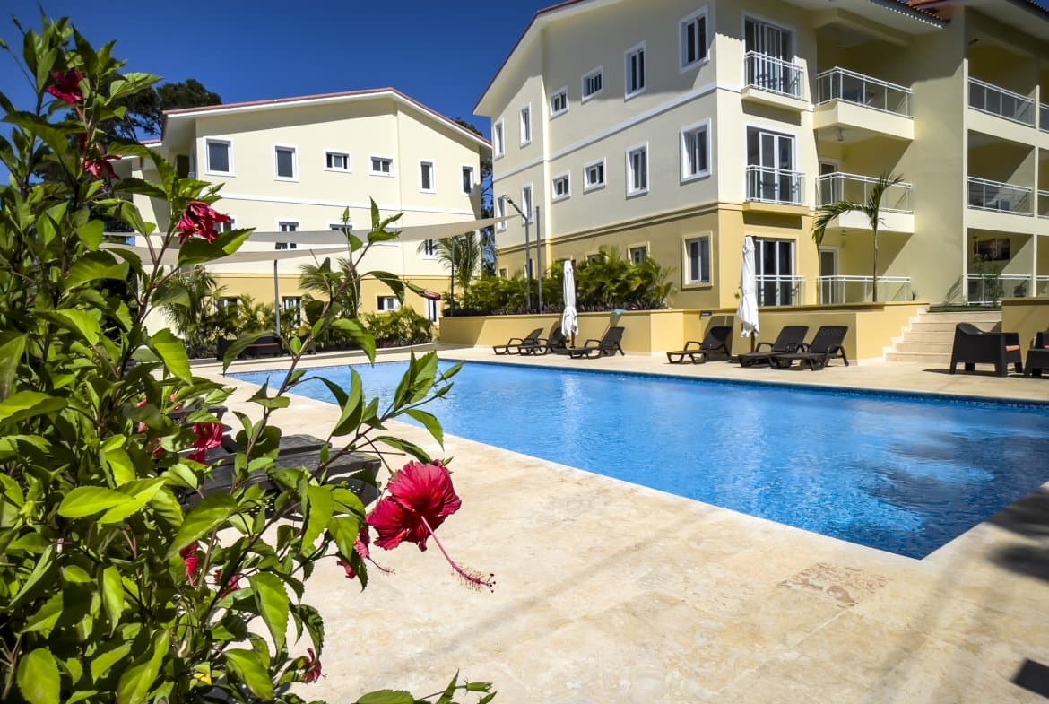 Modern 1BR Condo with Pool – Prime Location in Sosua - Image 1