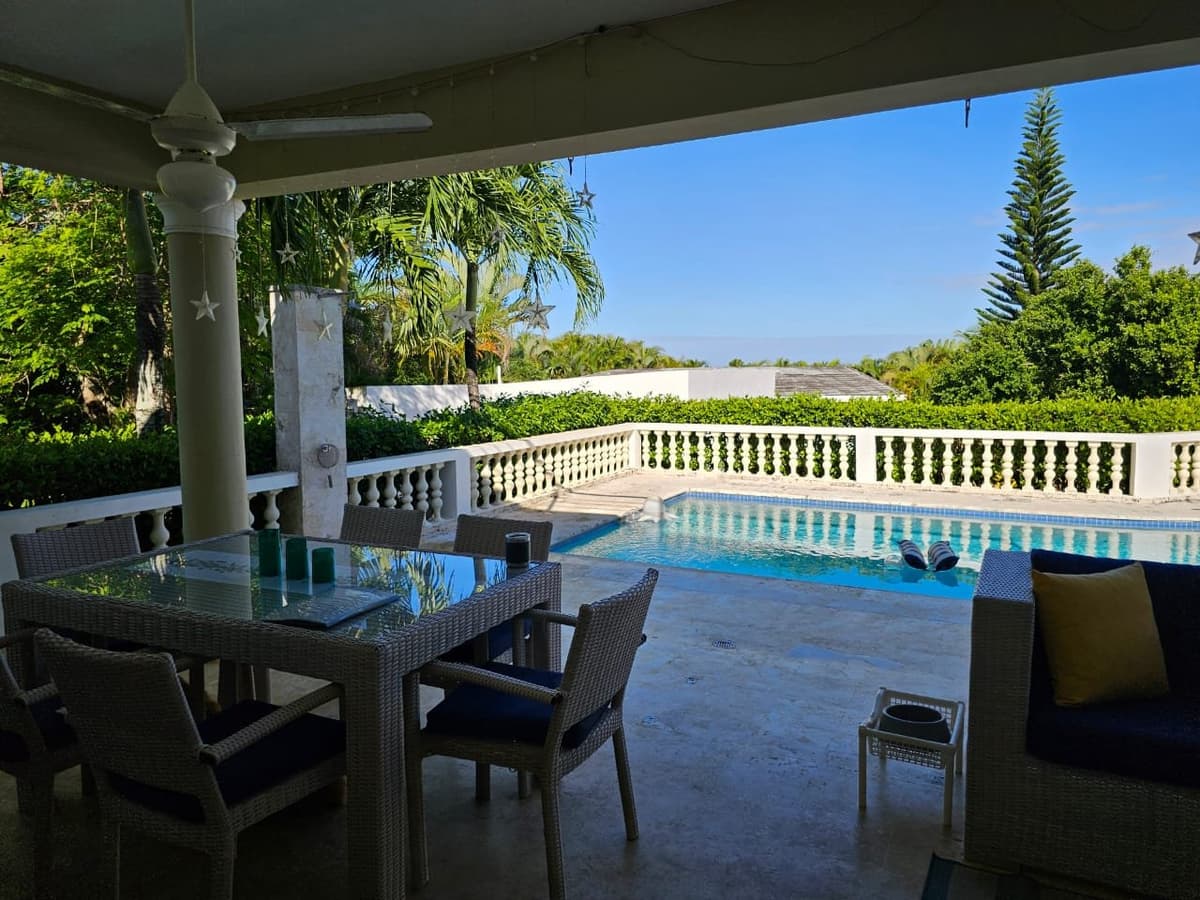 Casa Linda Tropical Retreat: 3BR Main Villa + Independent Guesthouse - Image 4