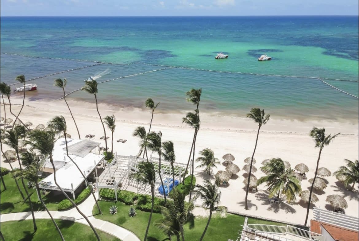 3BR Condo for Sale Playa Turquesa Ocean Club Punta Cana - Image 2