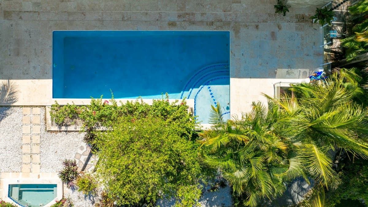 Luxury Hillside Home 5B with Ocean Views For Sale - Image 3