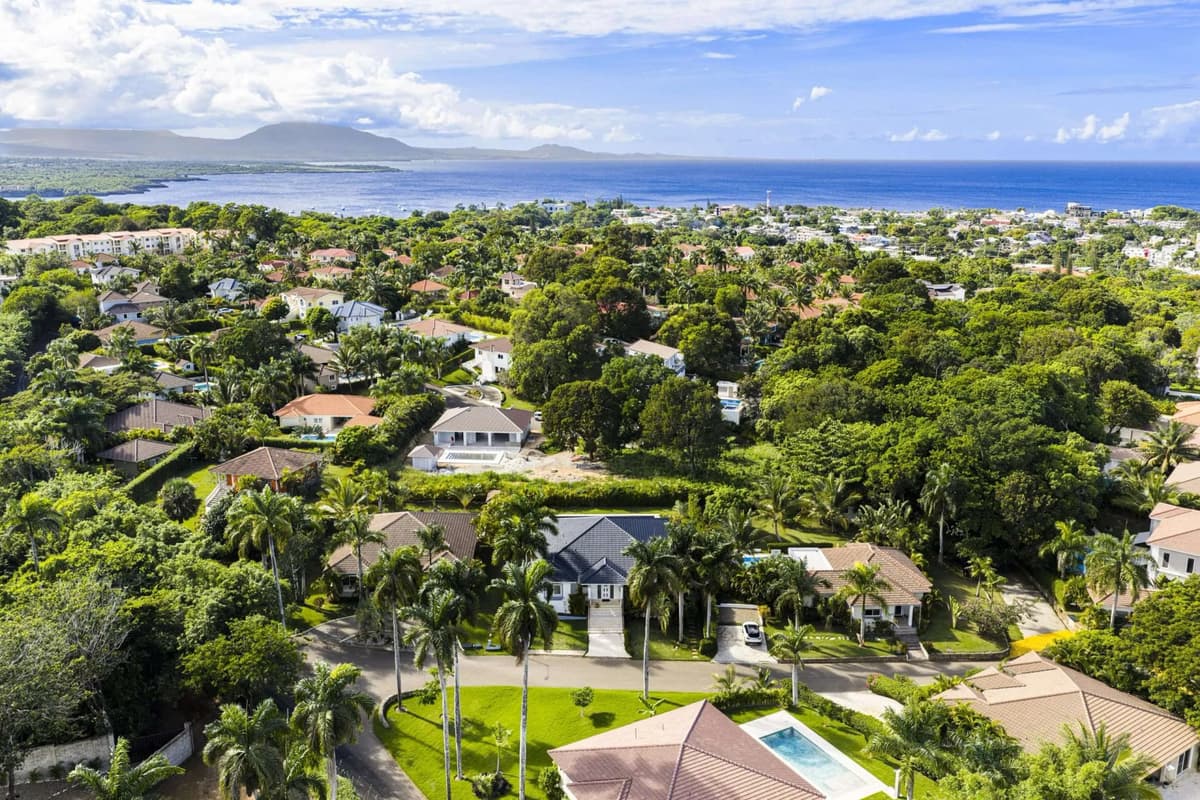 166-D HOUSE IN HISPANIOLA , SOSUA - Image 3