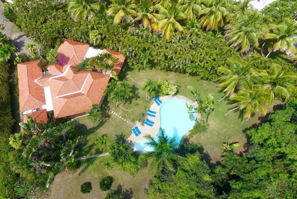 Villa Blanca a Caribbean estate in absolute prime location - Image 1