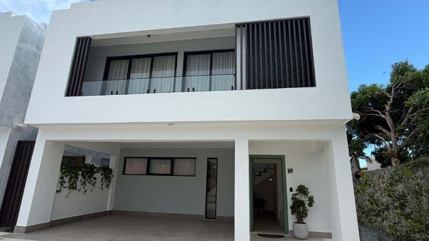 Laura Cristina Residences 4 elegant 3 BR villas, strategic location with dual access to main roads - Residencial Bavaro Punta Cana