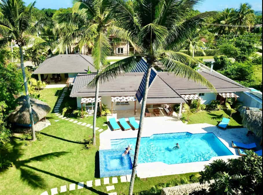 Villa Sun & Soul: Stunning 9BR Beachside Retreat in Escondido Bay