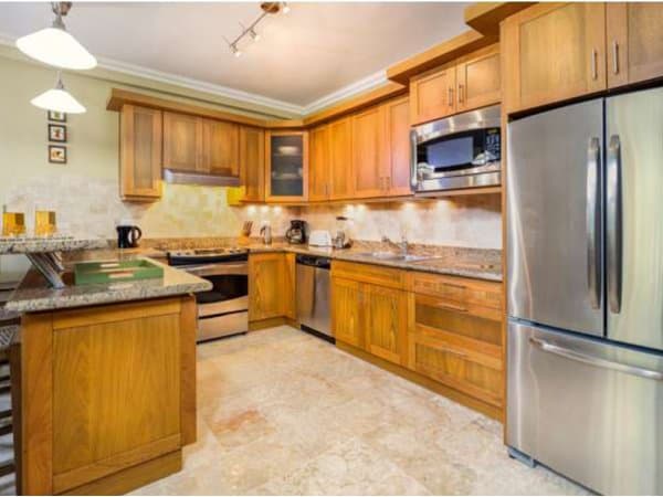 Stunning Oceanfront Condo 3 Bed 3.5 Bath