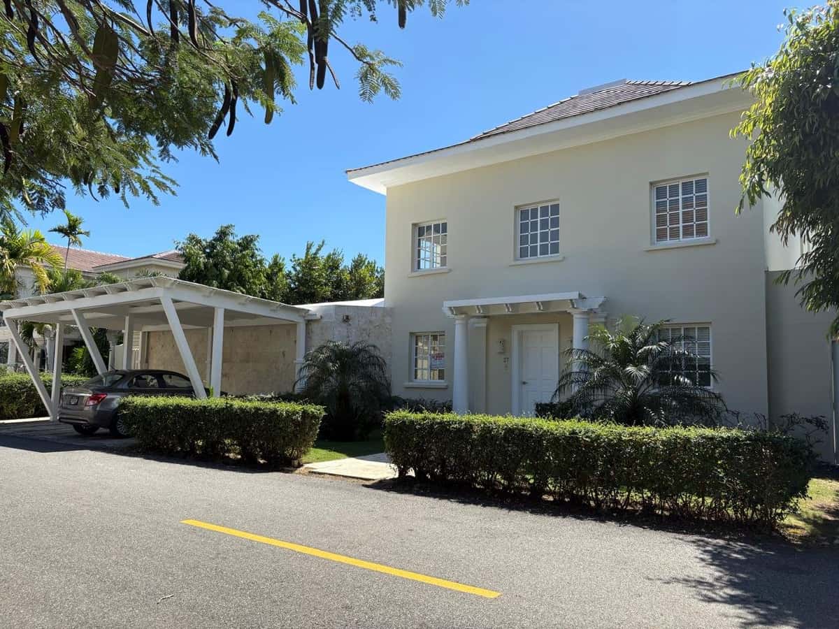 Punta Cana Village luxurious 3 BR villa with private pool, move-in ready - Punta Cana Village