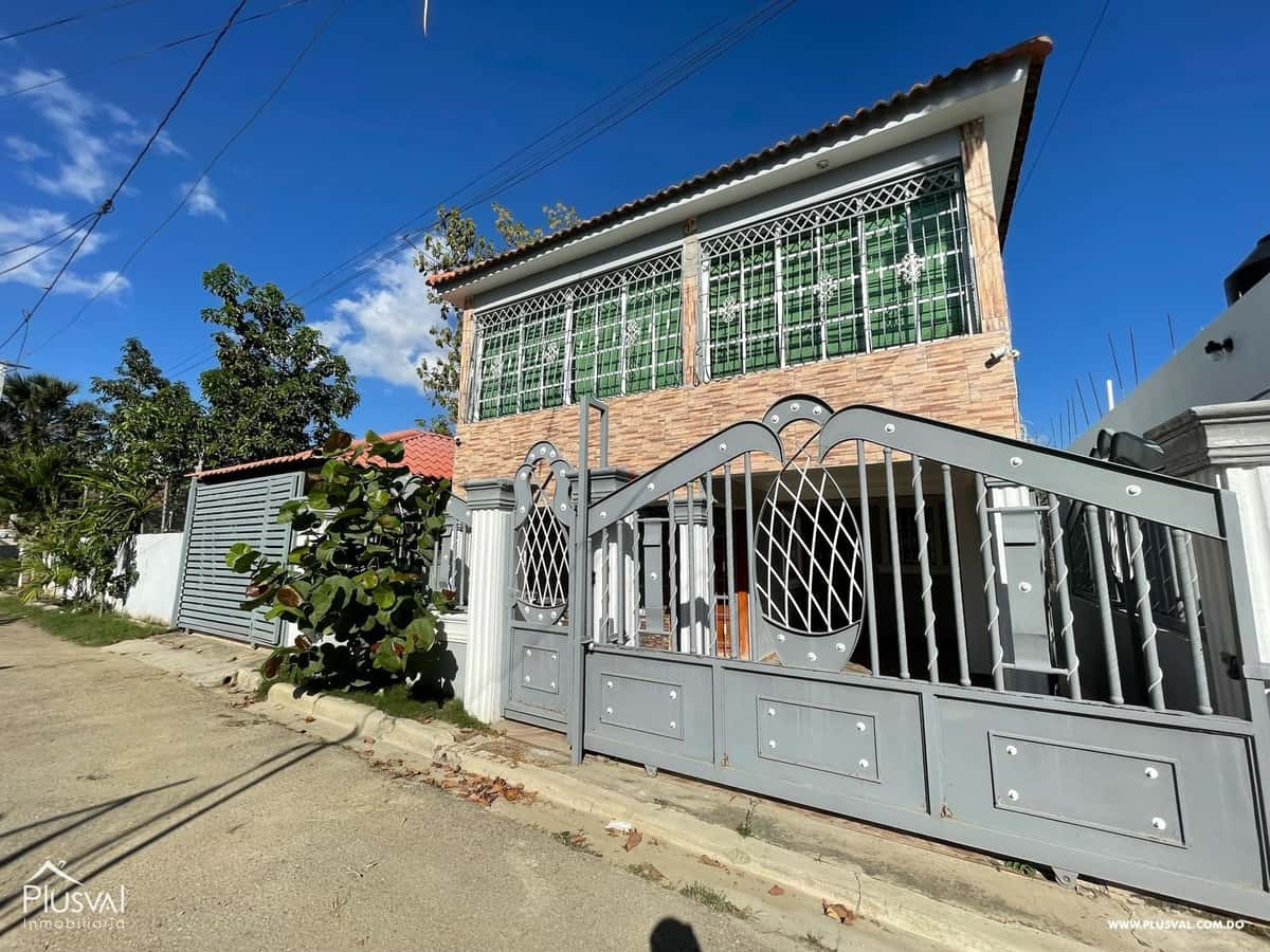 Excelente casa de dos niveles en zona super tranquila de Pontezuela, Santiago