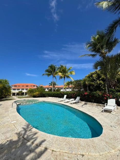 Spacious and Fully Furnished 2-Bedroom Apartment with Golf View in Cocotal Golf & Country Club