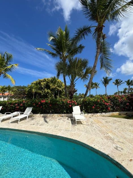 Spacious and Fully Furnished 2-Bedroom Apartment with Golf View in Cocotal Golf & Country Club - Image 2