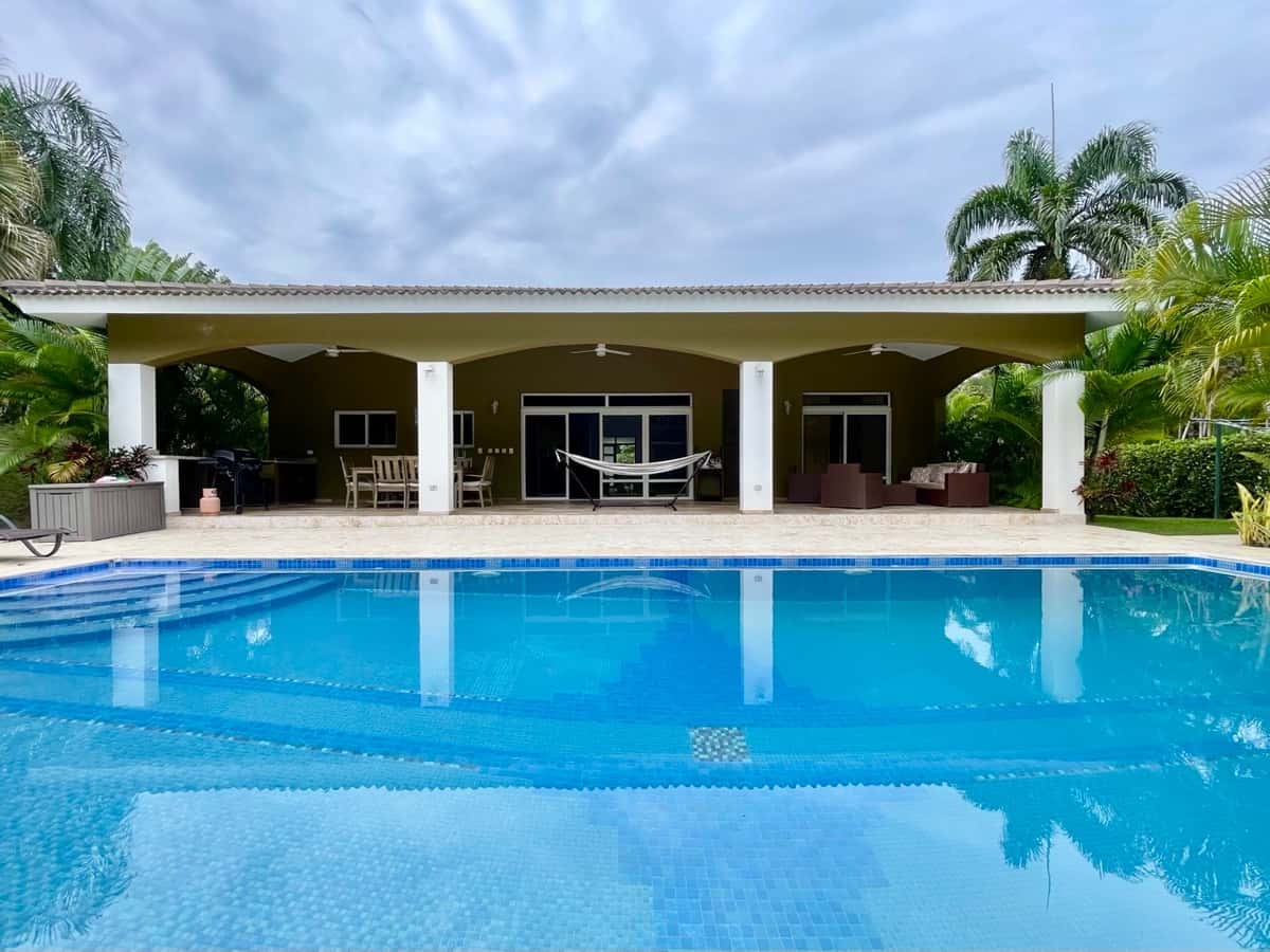 Contemporary Caribbean Villa in Sosúa – Refined Living in an Exclusive Gated Community