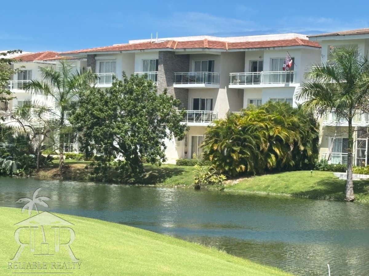 COCOTAL 2 BEDROOM LAKE POOL AND GOLF VIEW CONDO