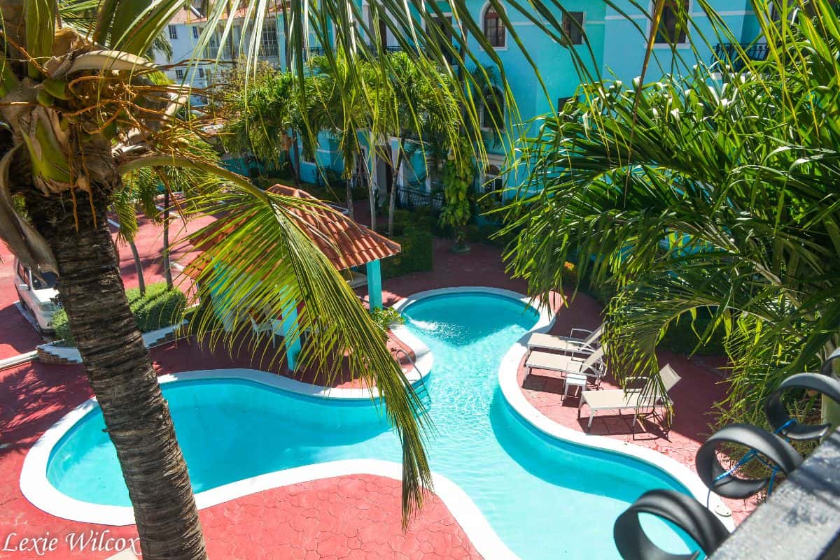 2 BEDROOM PENTHOUSE WITH LARGE PRIVATE ROOFTOP AREA