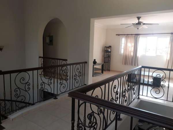 Clearance Sale On Elegant 4 Bed 4 Bath Home In