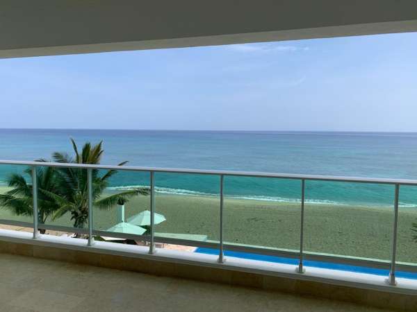 Reduced! Amazing Luxury Beach Front Penthouse Over