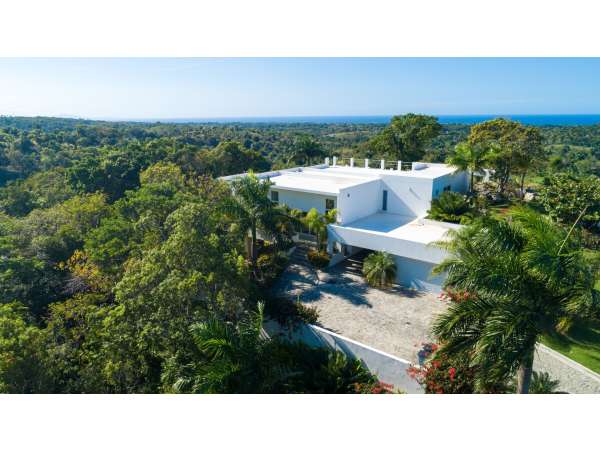 Definitely The Summer Villa You Need With The Best