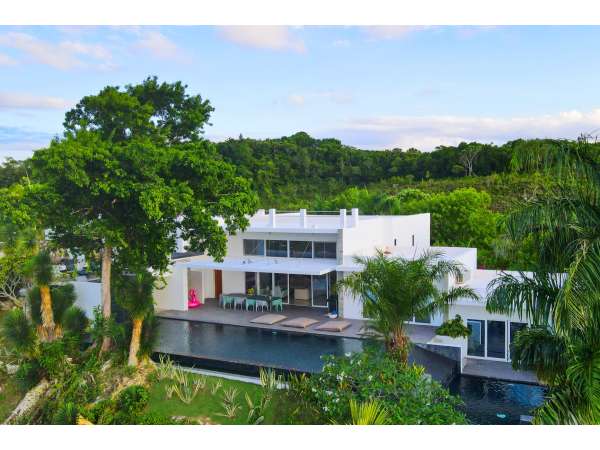 Definitely The Summer Villa You Need With The Best
