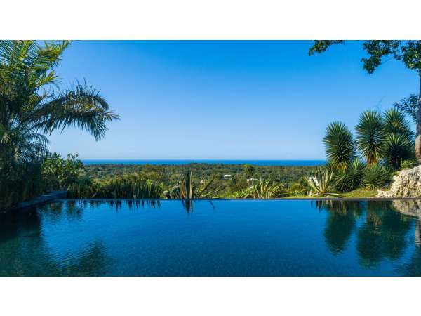 Definitely The Summer Villa You Need With The Best