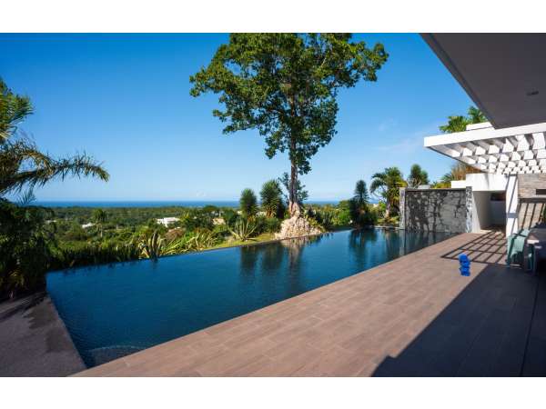 Definitely The Summer Villa You Need With The Best
