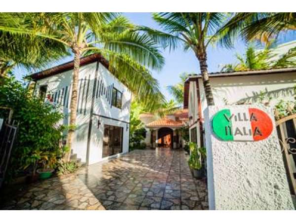 Villa Italia 5 Bedroom Bed & Breakfast Dream -