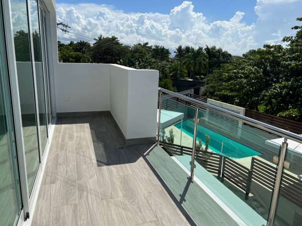 Brand New Penthouse Condos In Exclusive Gated